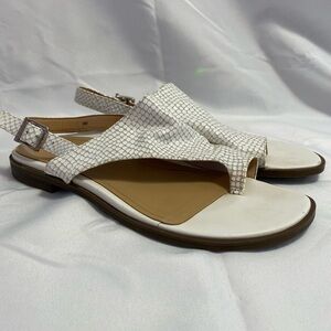 Vionic Ella White Lizard Leather Adjustable Buckle Flat Sandals Women’s Size 8